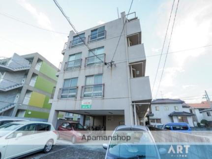 愛媛県松山市紅葉町 4階建