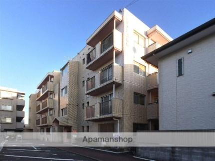 福岡県福岡市早良区飯倉３丁目 4階建