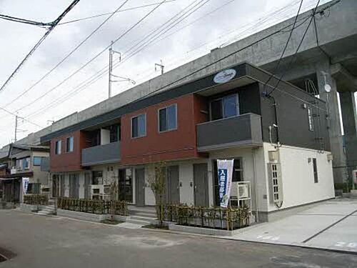 シャーメゾンリアンジュ 2階建