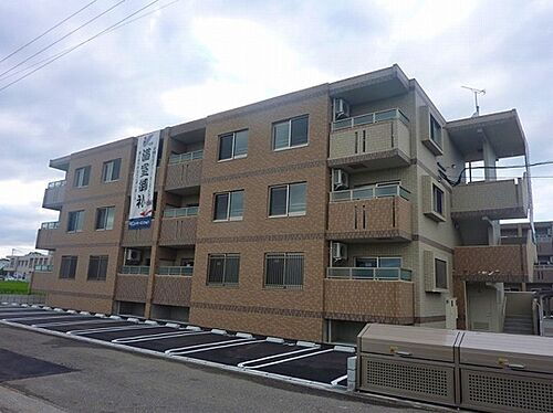 アンシャンテ・Ｒ 3階建