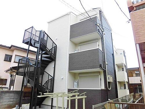 神奈川県藤沢市下土棚 3階建 築6年5ヶ月