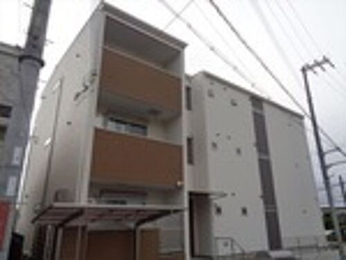 大阪府枚方市藤阪元町３丁目 3階建 築3年2ヶ月