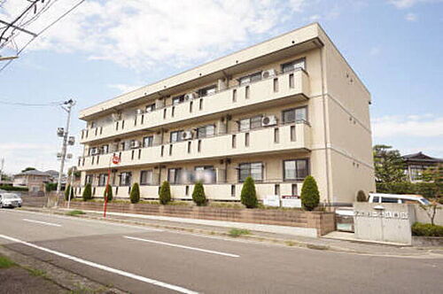 ファミール近藤　ＩＶ 3階建