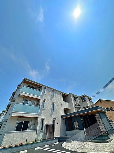 和歌山県和歌山市松島 3階建 築2年2ヶ月