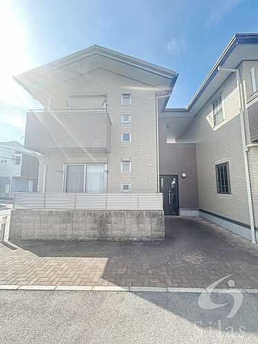 兵庫県宝塚市山本野里２丁目 2階建