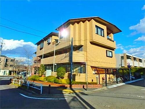 東京都八王子市別所１丁目 3階建