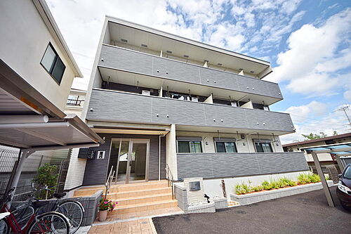 神奈川県川崎市麻生区白鳥１丁目 3階建 築6年1ヶ月