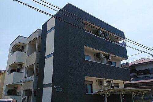 兵庫県西宮市津門綾羽町 3階建 築8年10ヶ月
