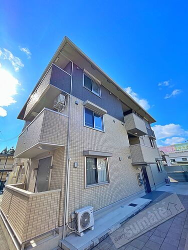 和歌山県和歌山市北新博労町 3階建 築6年8ヶ月