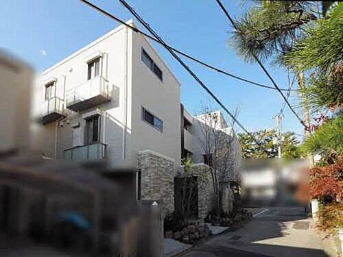 セリジエ夙川 3階建
