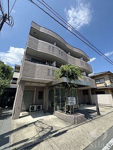 ロイヤルグランデ 3階建