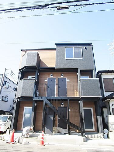 神奈川県相模原市中央区淵野辺本町４丁目 3階建 築5年4ヶ月