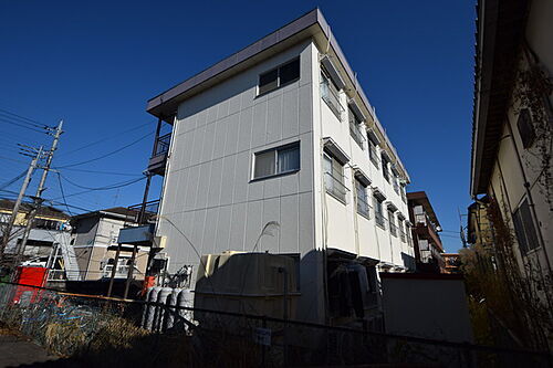 東京都八王子市大塚 3階建