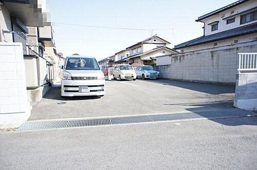 イナリハイツ