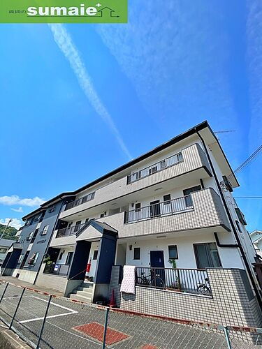 和歌山県海南市岡田 3階建