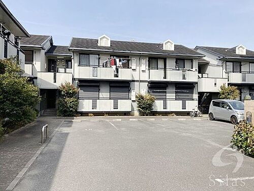 大阪府東大阪市菱江１丁目 2階建