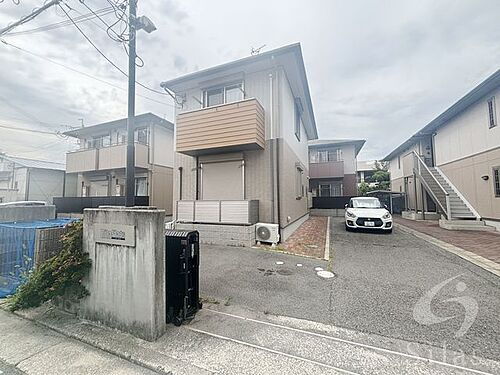 兵庫県西宮市中殿町 2階建
