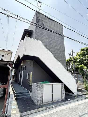 兵庫県尼崎市東七松町２丁目 2階建