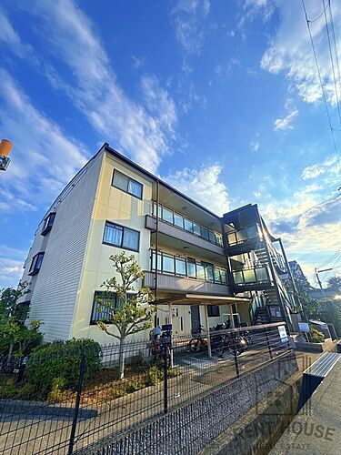 大阪府岸和田市田治米町 築27年4ヶ月 3階建