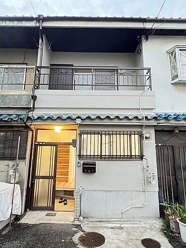 大阪府堺市北区中百舌鳥町１丁 テラスハウス