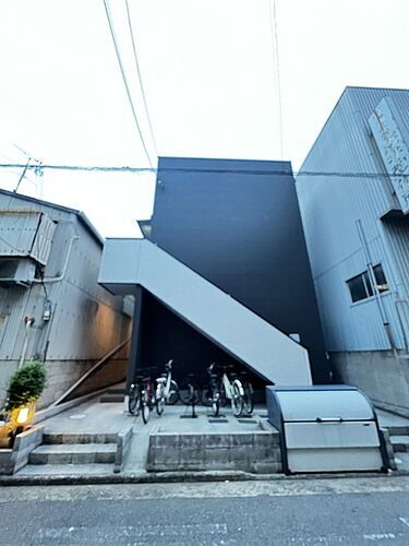 大阪府堺市堺区南清水町３丁 賃貸アパート