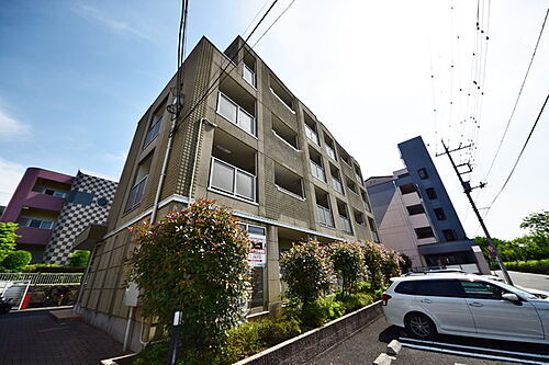 東京都八王子市下柚木２丁目 4階建