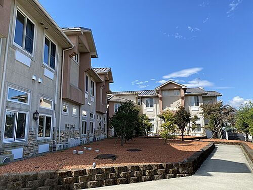 静岡県御殿場市萩原 2階建 築27年7ヶ月