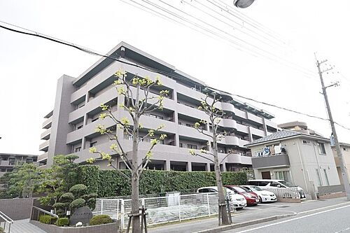 兵庫県西宮市門戸荘 6階建 築28年1ヶ月