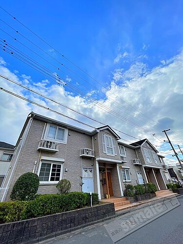 和歌山県和歌山市津秦 2階建