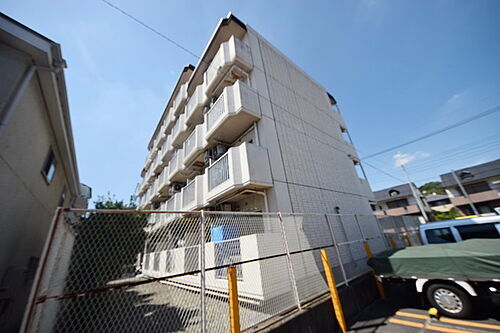東京都八王子市越野 5階建 築37年4ヶ月