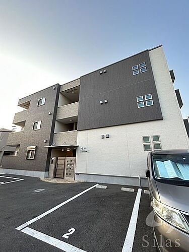 大阪府泉大津市森町１丁目 3階建 築4年1ヶ月