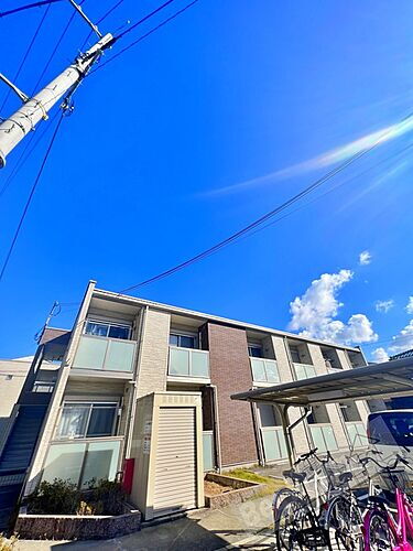 大阪府泉大津市式内町 2階建
