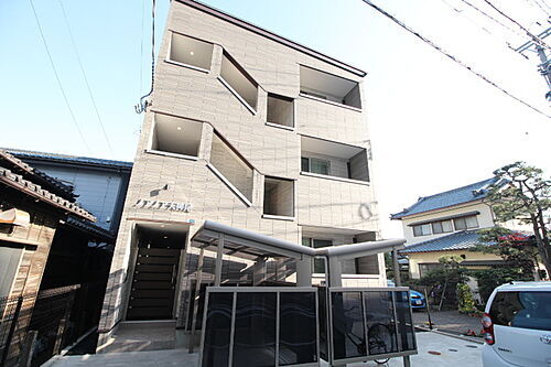 新潟県新潟市中央区天神尾１丁目 3階建 築6年11ヶ月