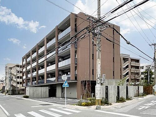 シャーメゾンステージＢＥＦＵ 5階建