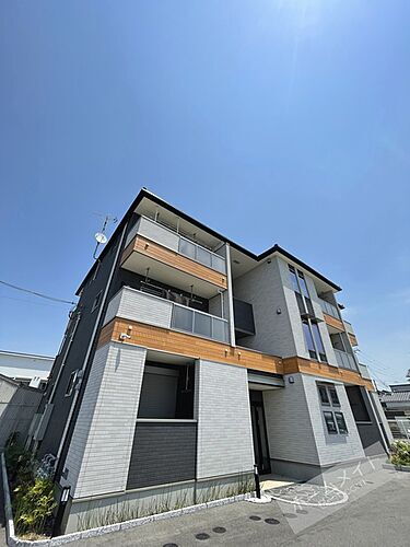 大阪府泉大津市森町２丁目 3階建 築5年7ヶ月