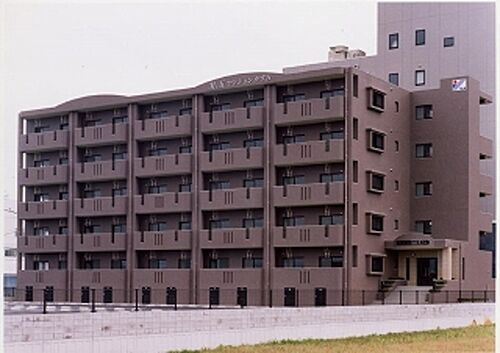 鹿児島県霧島市国分中央３丁目 賃貸マンション