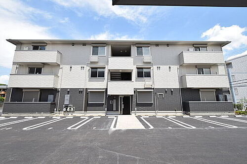 兵庫県神戸市北区有野中町４丁目 3階建 築4年2ヶ月