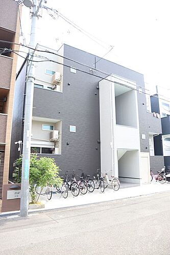 兵庫県尼崎市東園田町９丁目 築8年10ヶ月 2階建