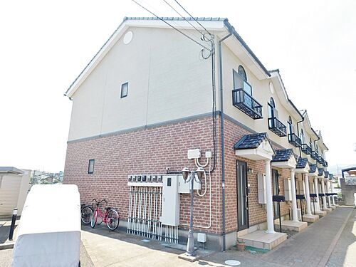 神奈川県伊勢原市池端 2階建 築24年4ヶ月