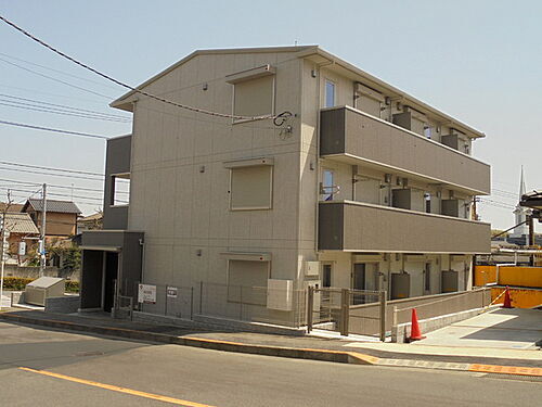 東京都八王子市館町 3階建 築9年4ヶ月