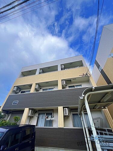 大阪府堺市西区鳳中町８丁 3階建