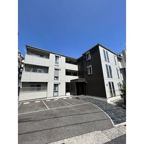 兵庫県神戸市中央区山本通２丁目 築10年4ヶ月 3階建