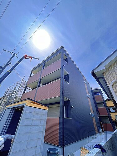大阪府高石市羽衣１丁目 3階建 