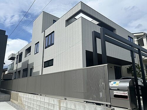 東京都八王子市堀之内３丁目 2階建