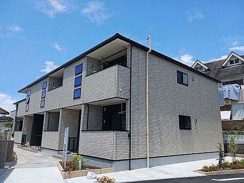 大阪府岸和田市西大路町 2階建