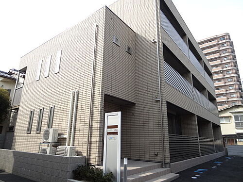 新潟県新潟市中央区上大川前通５番町 3階建 築9年9ヶ月