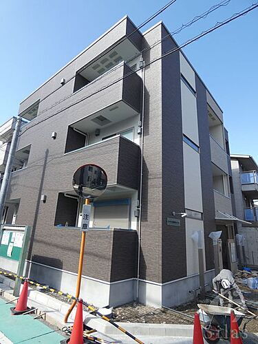 兵庫県尼崎市東桜木町 3階建 築5年4ヶ月