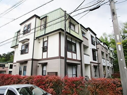 東京都町田市成瀬３丁目 3階建 築30年9ヶ月