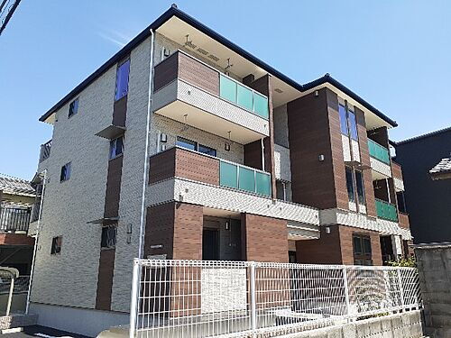 大阪府堺市北区北花田町４丁 築1年5ヶ月 3階建