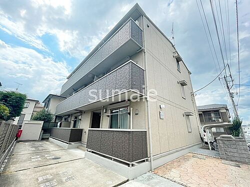 ポロニアガーデン 3階建